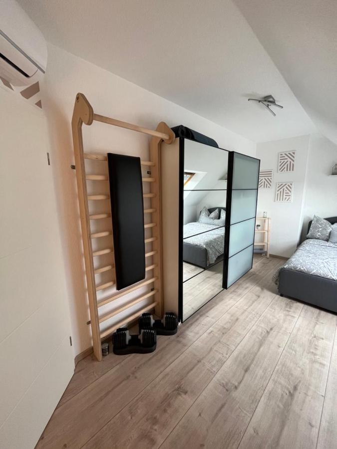 105 Qm Neues Klimatisiertes Appartment Fuer Familien Privater Parkplatz Κέμνιτς Εξωτερικό φωτογραφία